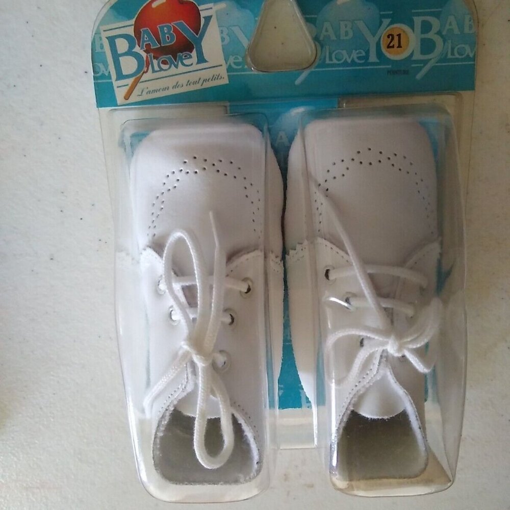 Baby Love Infant/Baby Size 2 Soft Sole White Brand New